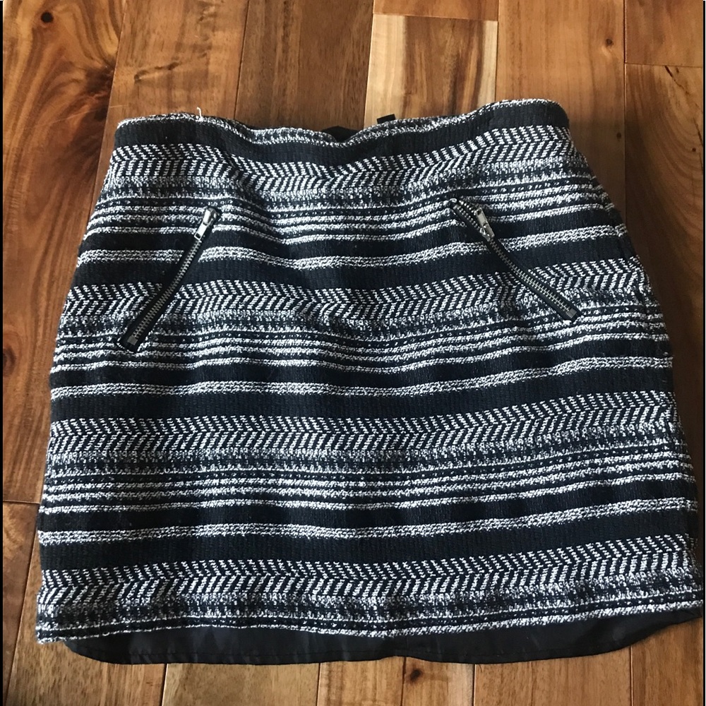 Stripped mini skirt